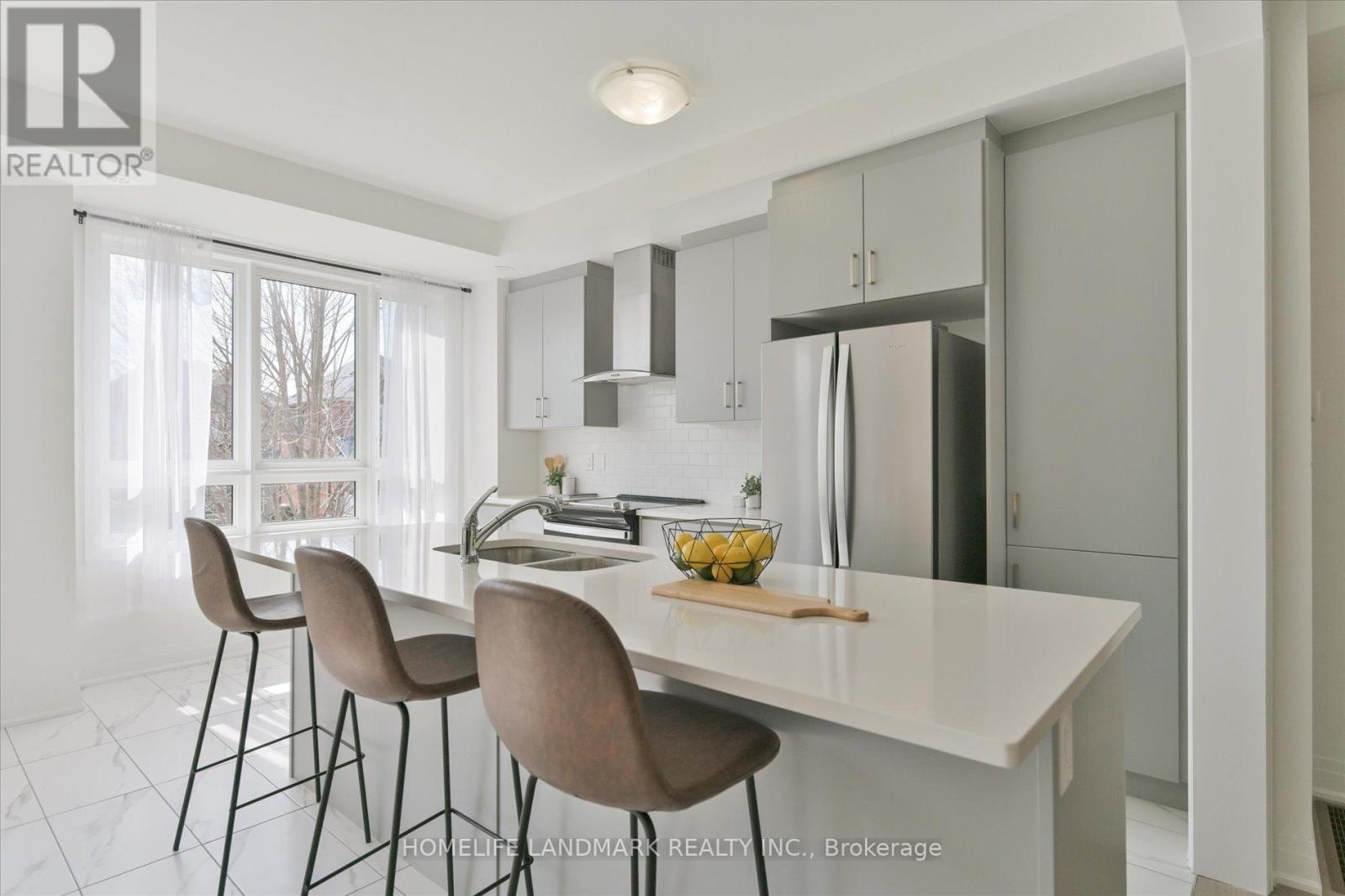 34 Carole Bell Way, Markham (Berczy), Ontario  L6E 0W2 - Photo 7 - N13759928