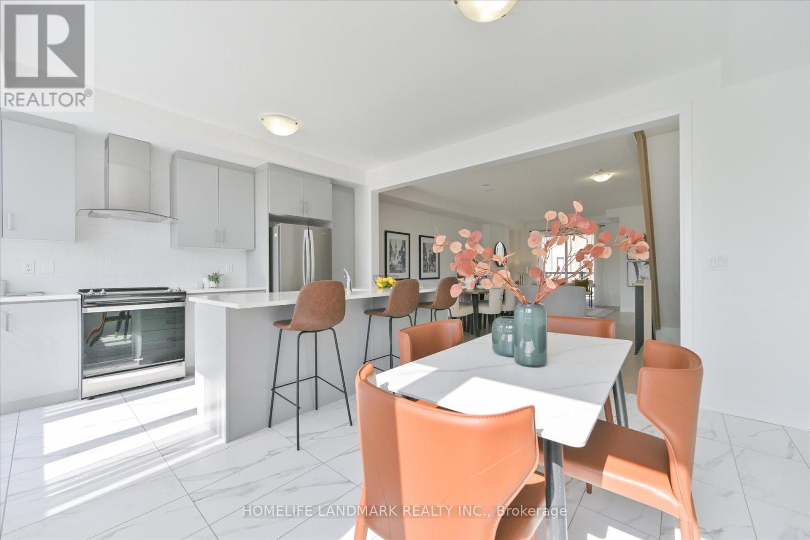 34 Carole Bell Way, Markham (Berczy), Ontario  L6E 0W2 - Photo 8 - N13759928