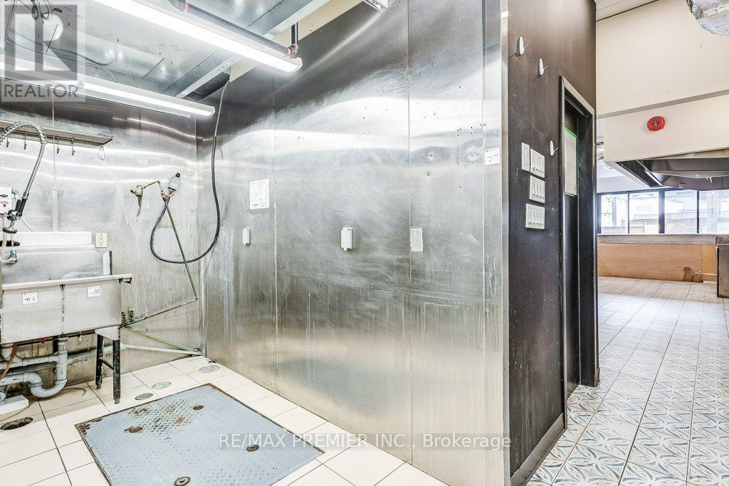 Al 1 & 2 - 140 Woodbridge Avenue, Vaughan, Ontario  L4L 4K9 - Photo 15 - N13759984