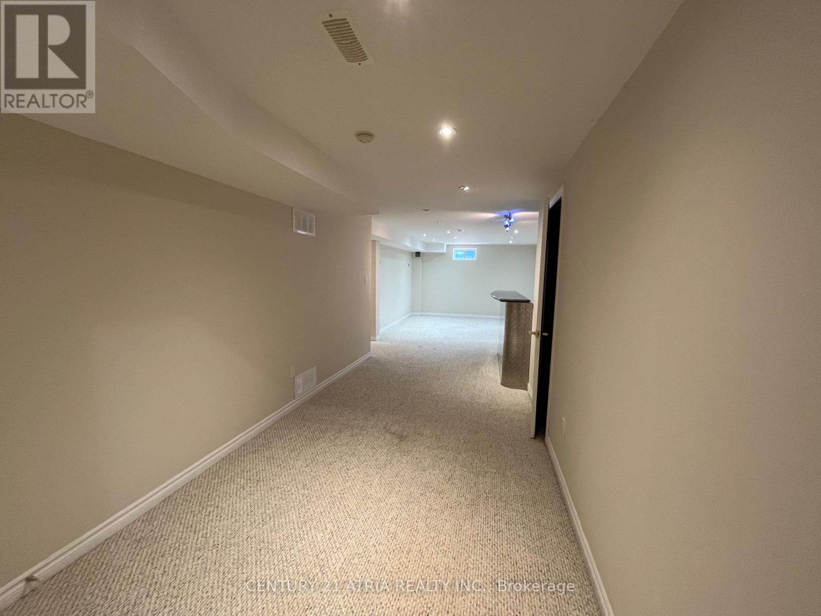 69 Loredana Court, Richmond Hill (Langstaff), Ontario  L4C 0P2 - Photo 14 - N13760046