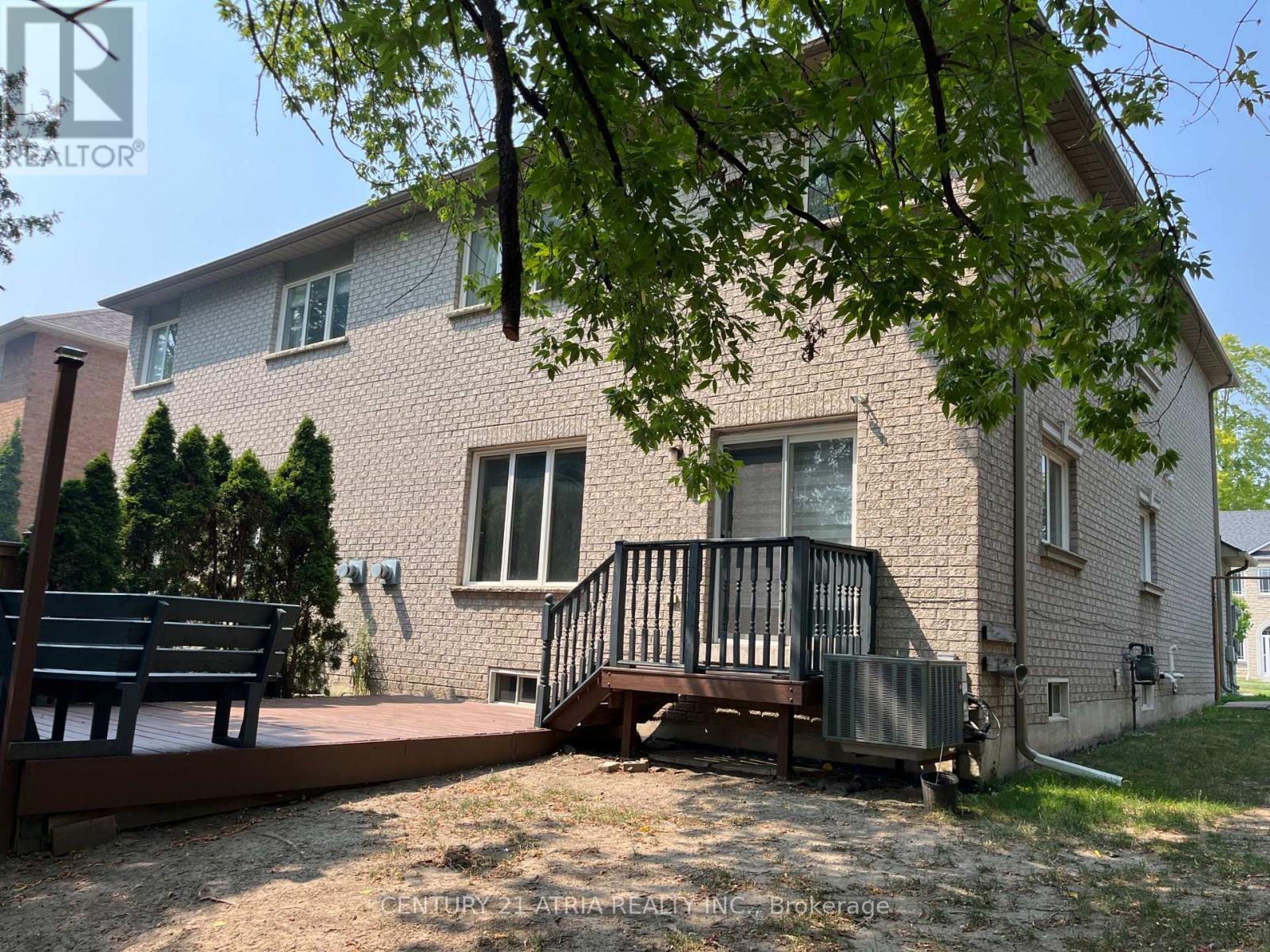 69 Loredana Court, Richmond Hill (Langstaff), Ontario  L4C 0P2 - Photo 17 - N13760046