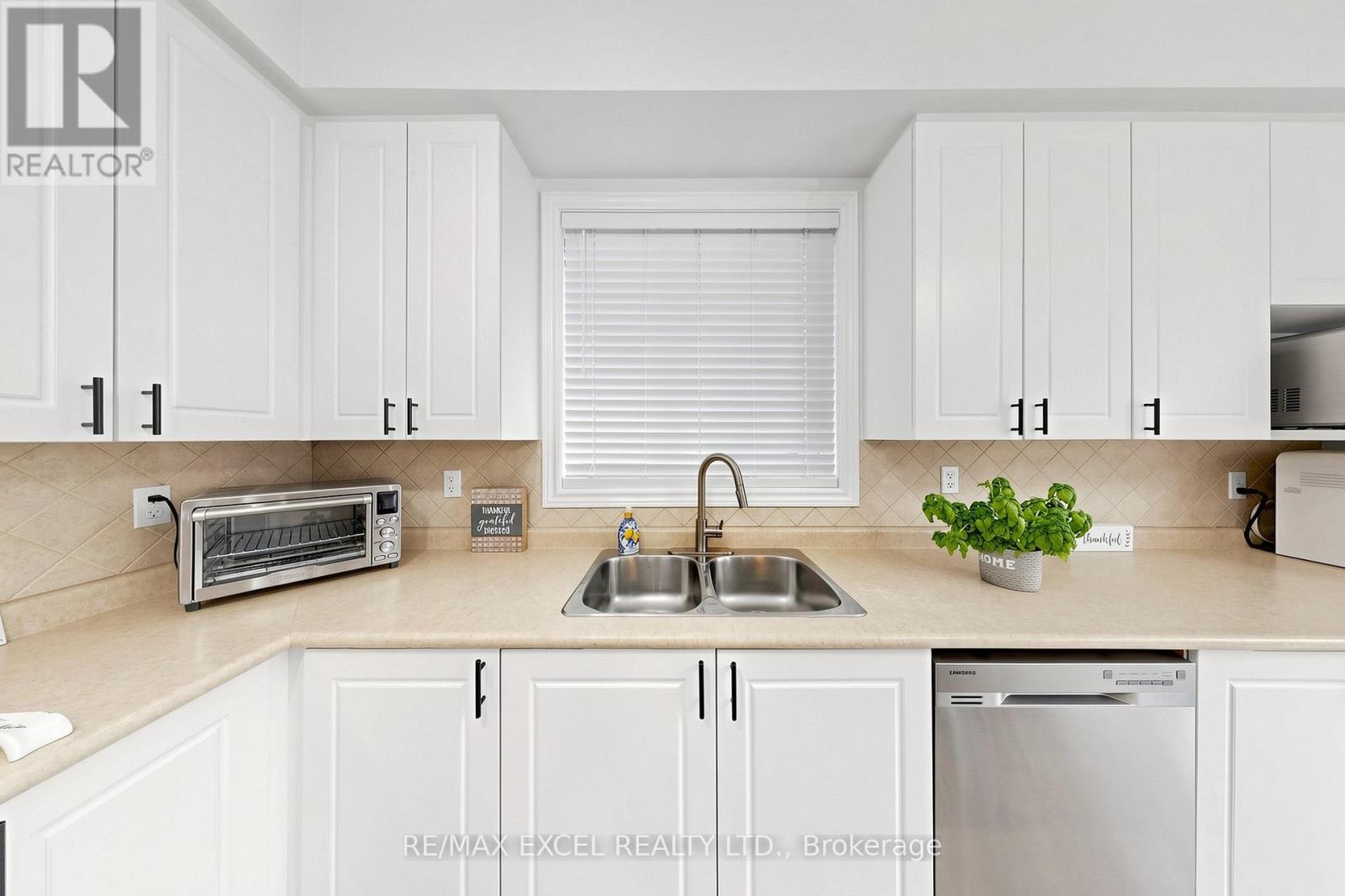 8 Hammersly Boulevard, Markham (Wismer), Ontario  L6E 2A5 - Photo 16 - N13760096