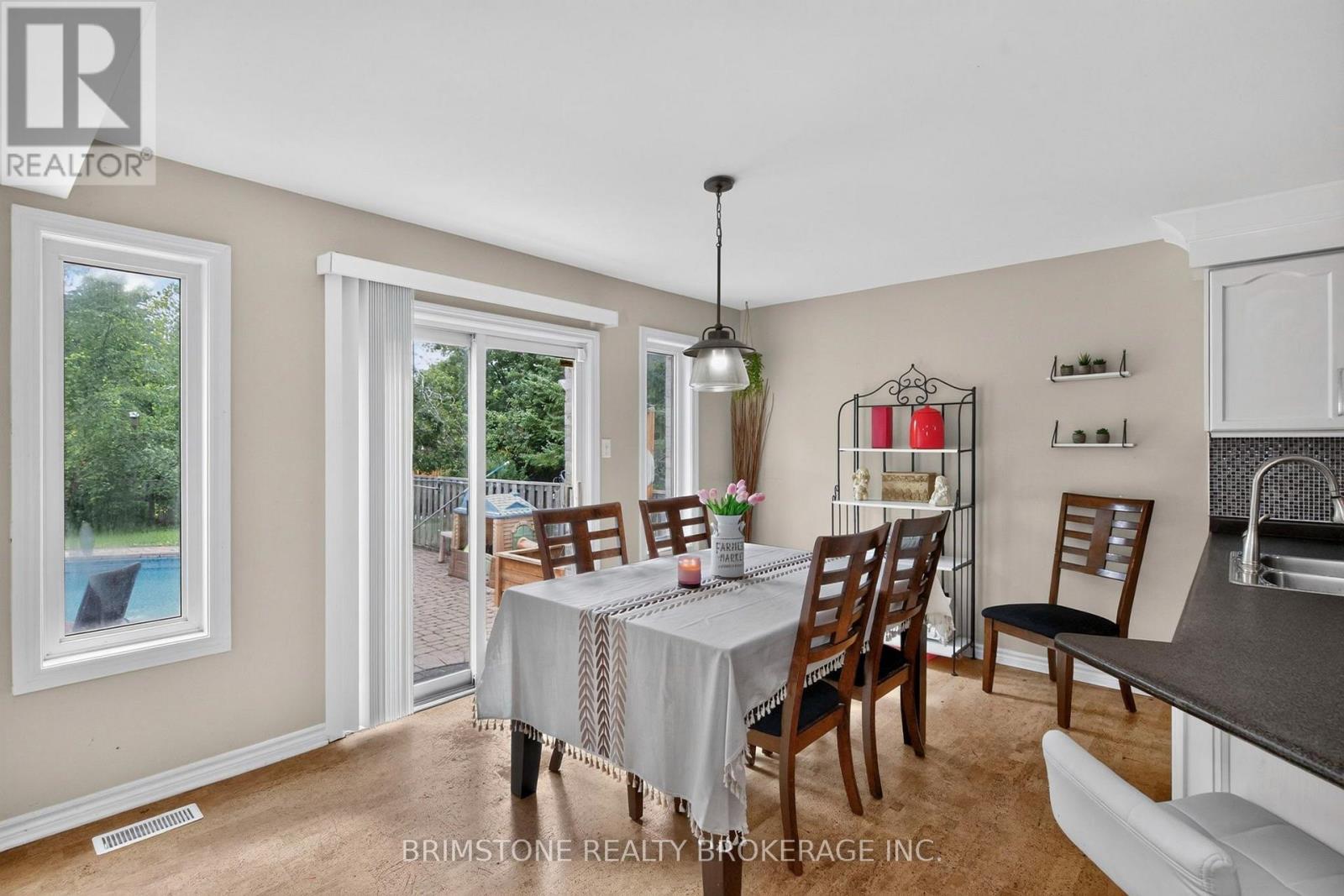 24 Stoneybrook Crescent, Barrie, Ontario  L4N 0A6 - Photo 11 - S13759976
