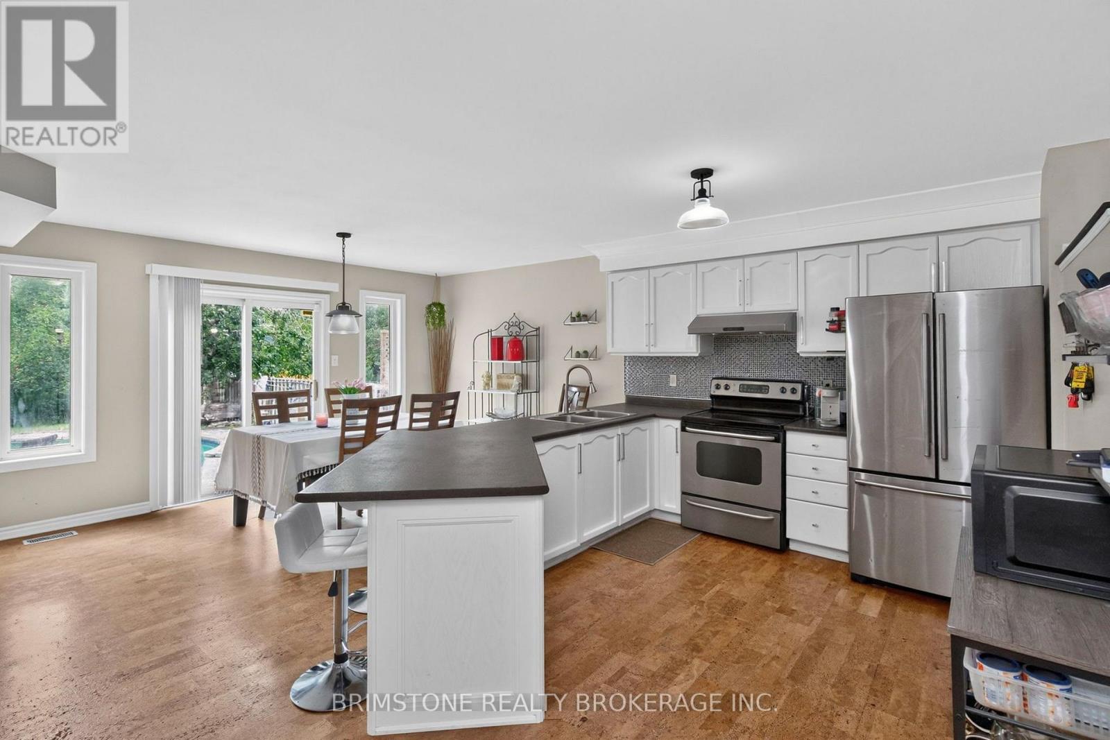 24 Stoneybrook Crescent, Barrie, Ontario  L4N 0A6 - Photo 5 - S13759976
