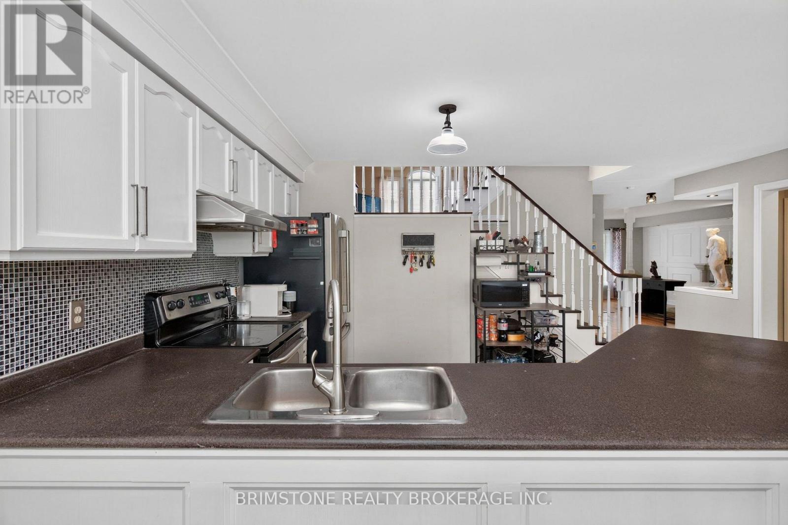 24 Stoneybrook Crescent, Barrie, Ontario  L4N 0A6 - Photo 8 - S13759976