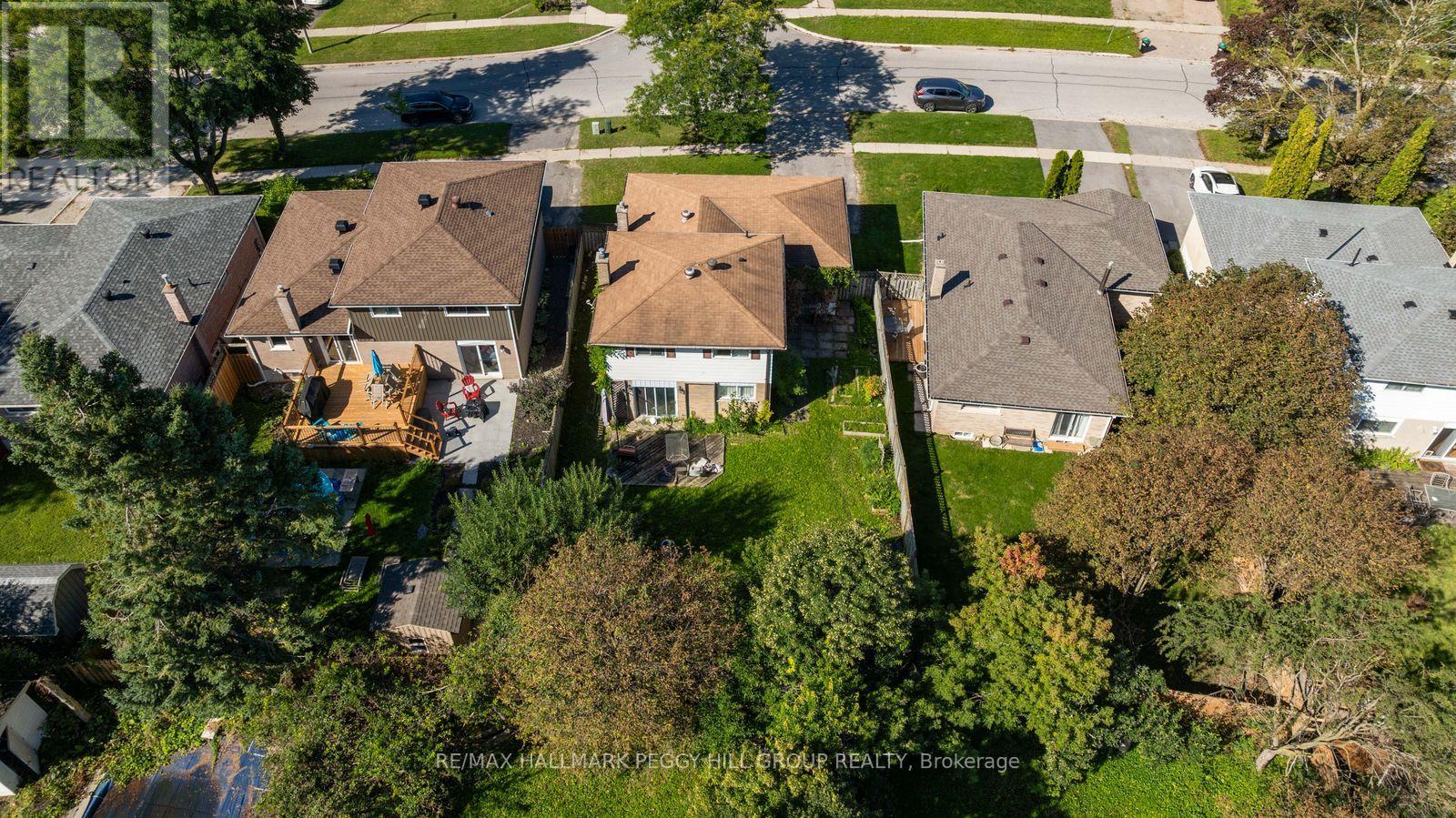 46 College Crescent, Barrie, Ontario  L4M 2W3 - Photo 10 - S13760078