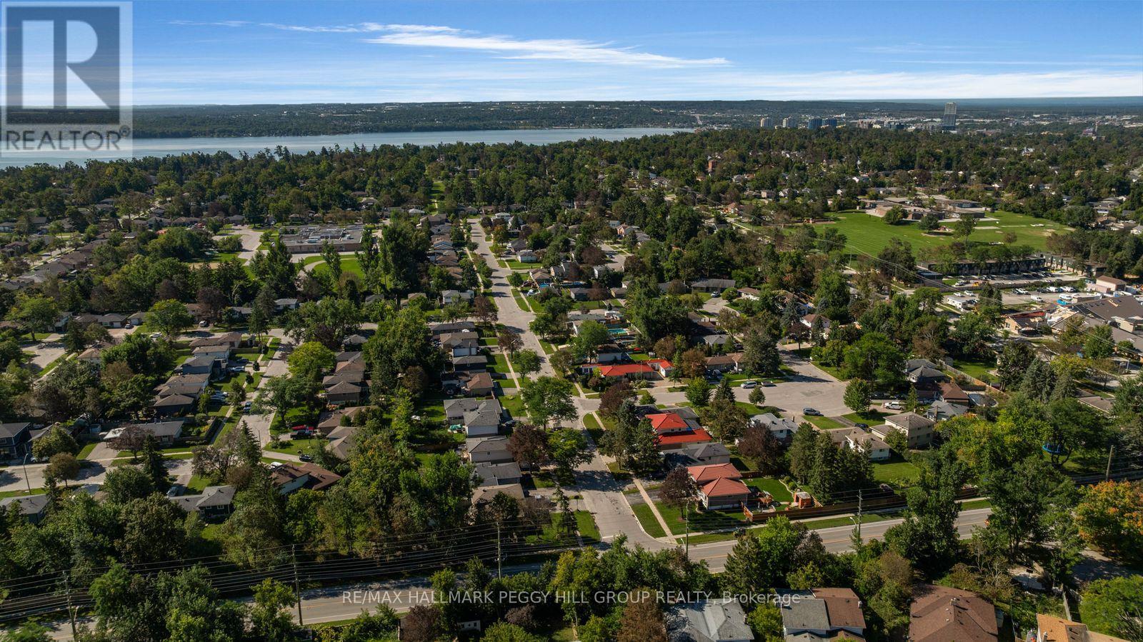 46 College Crescent, Barrie, Ontario  L4M 2W3 - Photo 2 - S13760078