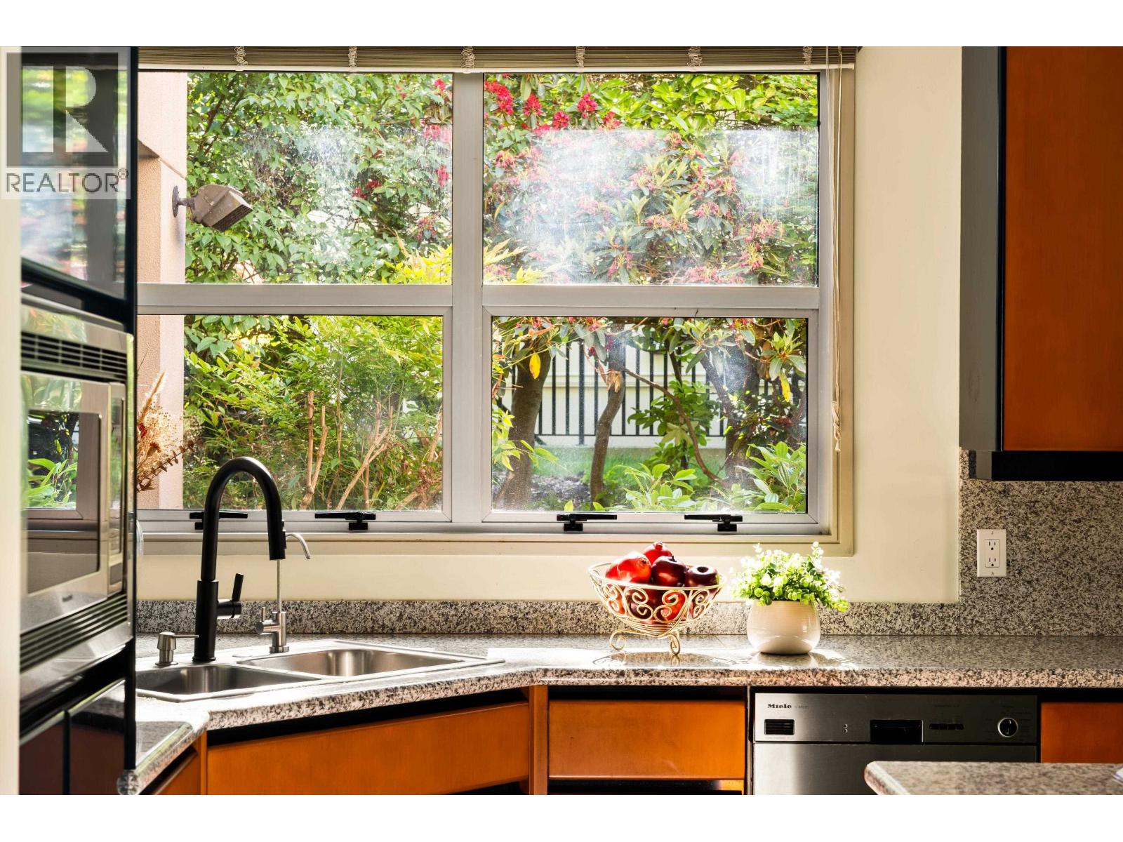 1575 Acadia Road, Vancouver, British Columbia  V6T 1P8 - Photo 10 - R3162980