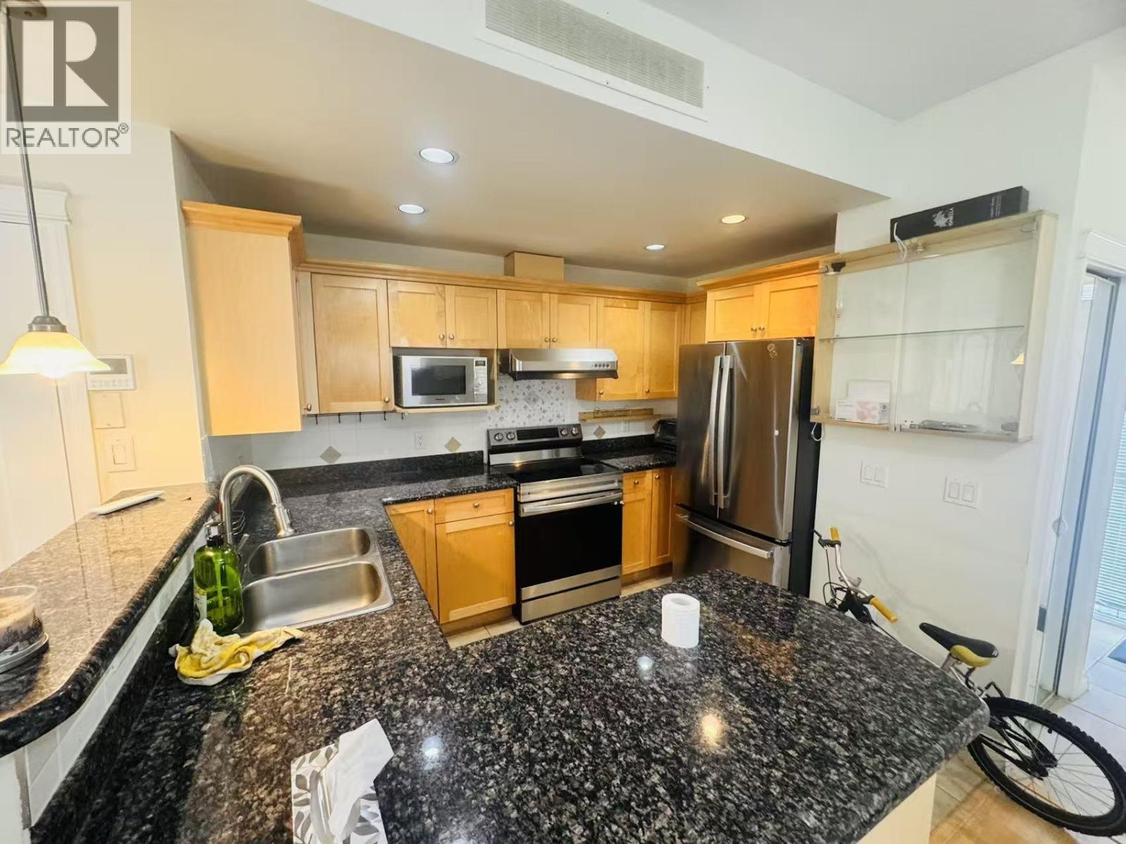 11331 Cambie Road, Richmond, British Columbia  V6X 1L4 - Photo 3 - R3163008