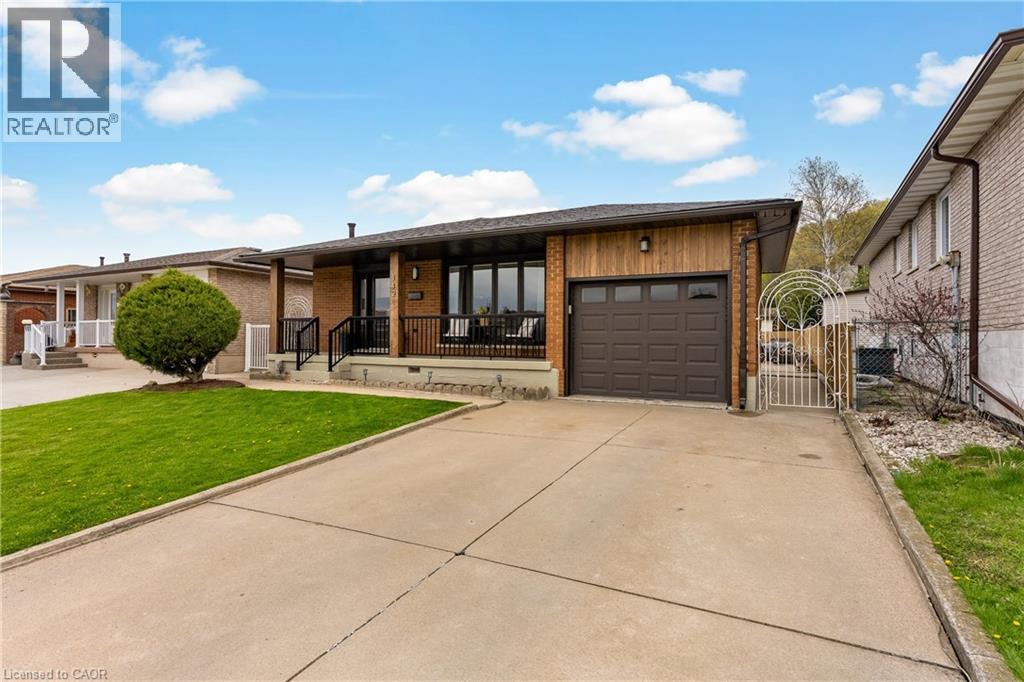 142 MARCELLA Crescent, Hamilton, Ontario