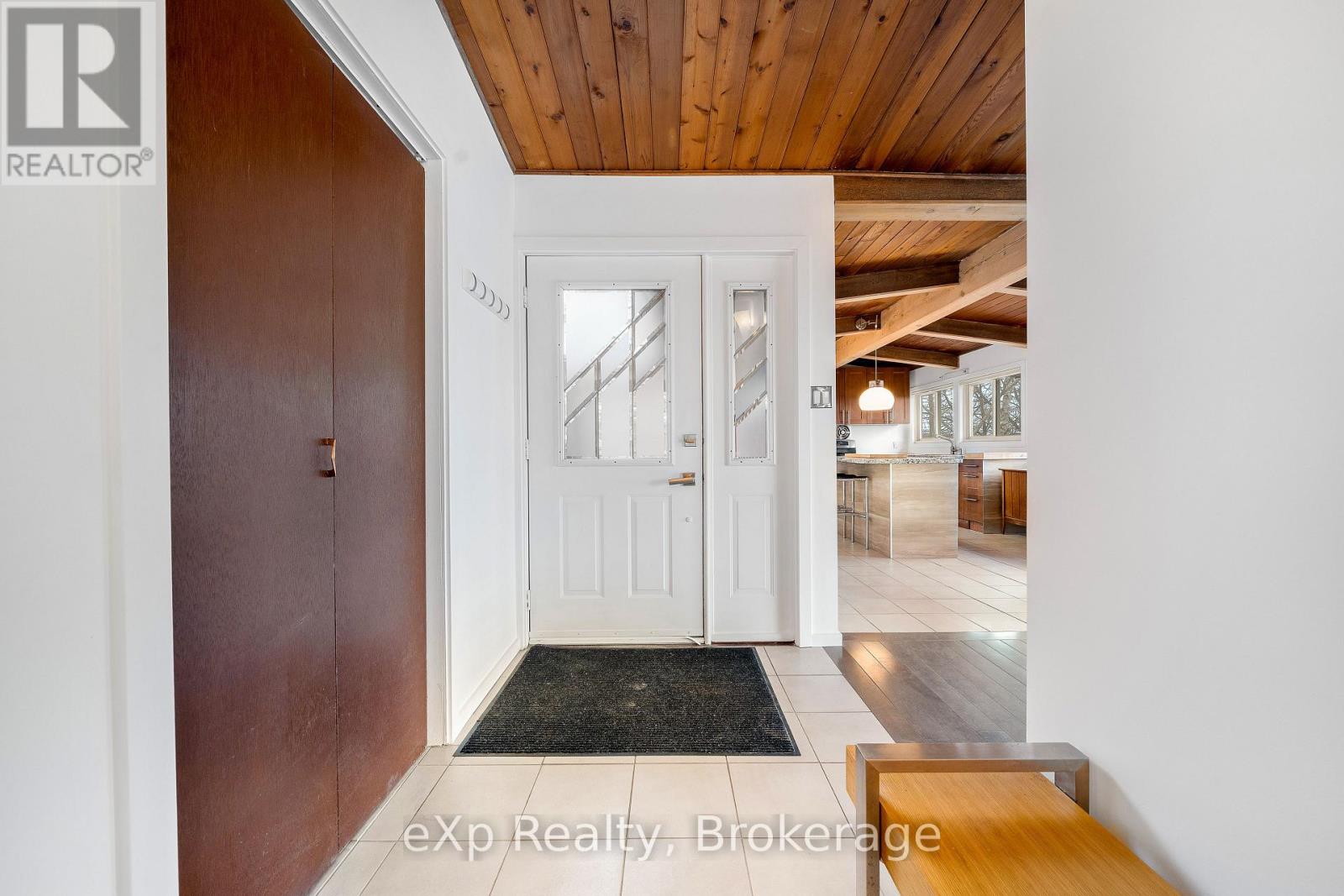 8 Sunset Avenue, Parry Sound, Ontario  P2A 1A5 - Photo 2 - X13759966