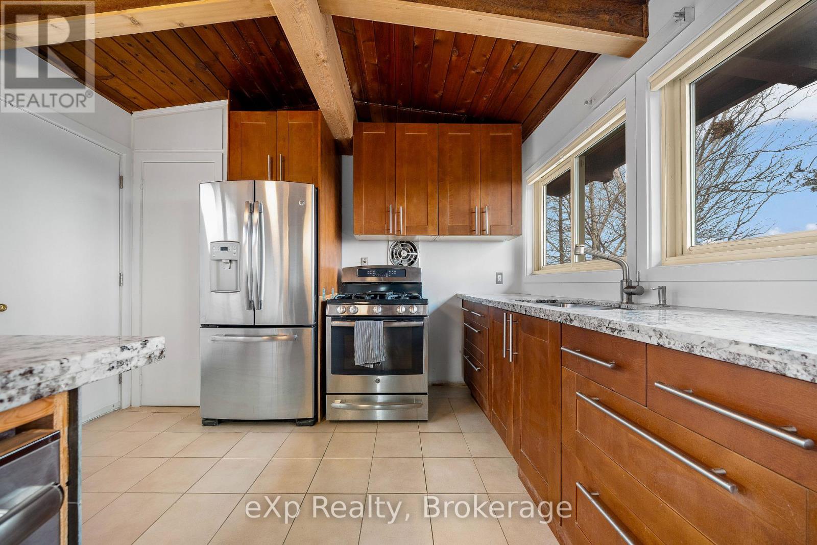 8 Sunset Avenue, Parry Sound, Ontario  P2A 1A5 - Photo 6 - X13759966