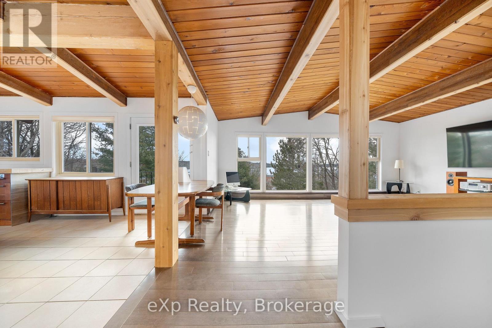 8 Sunset Avenue, Parry Sound, Ontario  P2A 1A5 - Photo 9 - X13759966