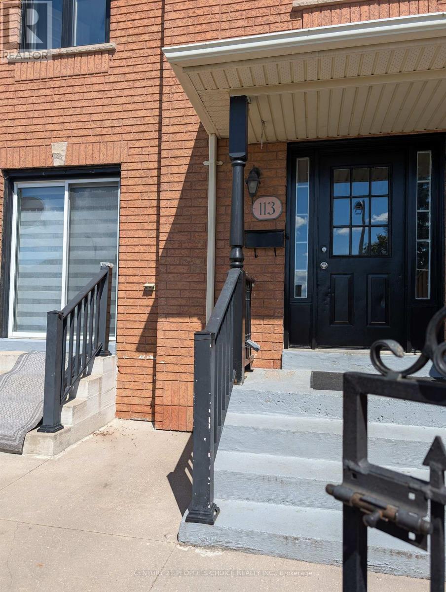 113 Desert Sand Drive, Brampton, Ontario  L6R 1V7 - Photo 1 - W13760028