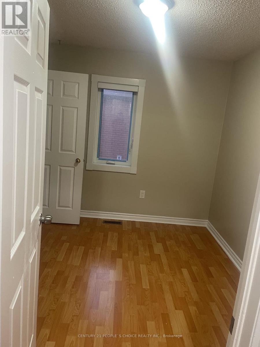 113 Desert Sand Drive, Brampton, Ontario  L6R 1V7 - Photo 8 - W13760028