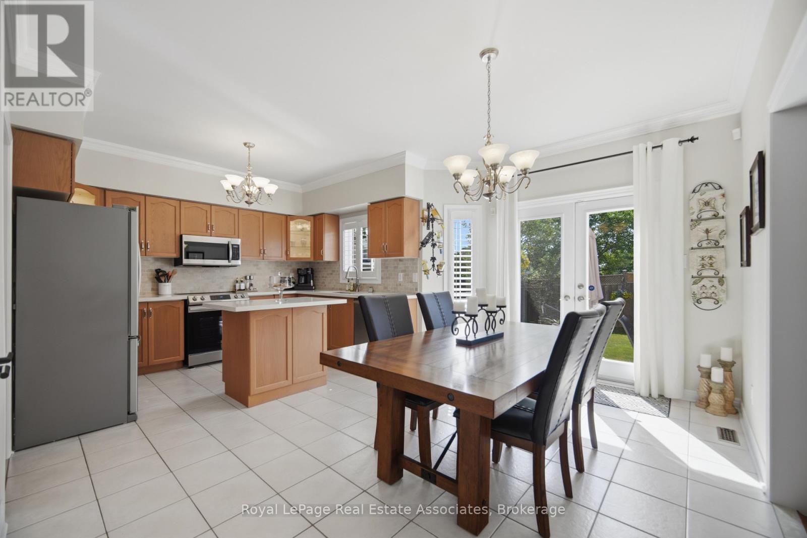 2 Olde Town Road, Brampton, Ontario  L6X 4V3 - Photo 16 - W13760038