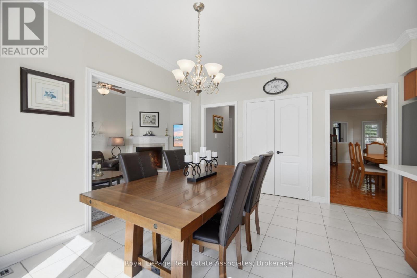 2 Olde Town Road, Brampton, Ontario  L6X 4V3 - Photo 17 - W13760038