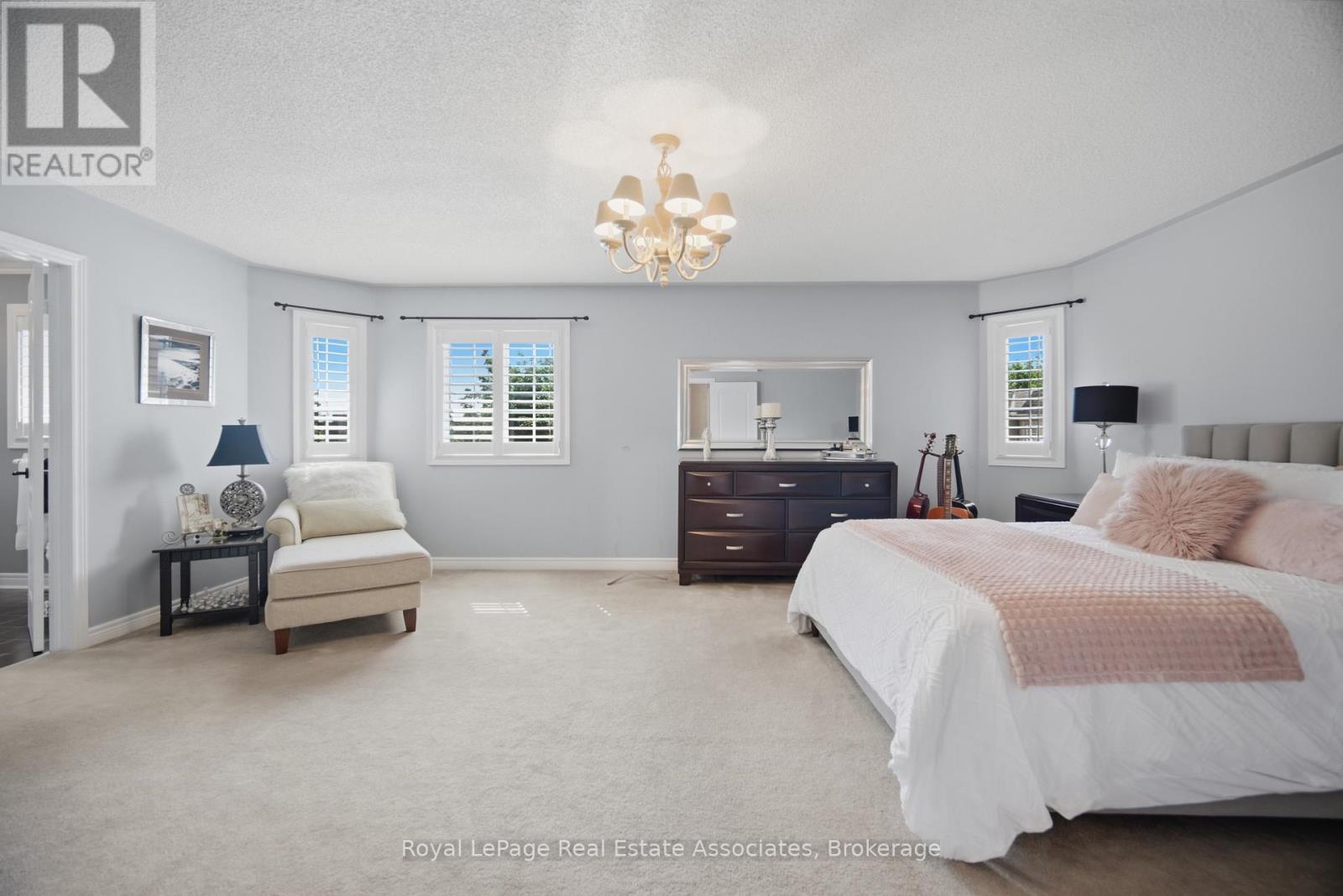 2 Olde Town Road, Brampton, Ontario  L6X 4V3 - Photo 24 - W13760038