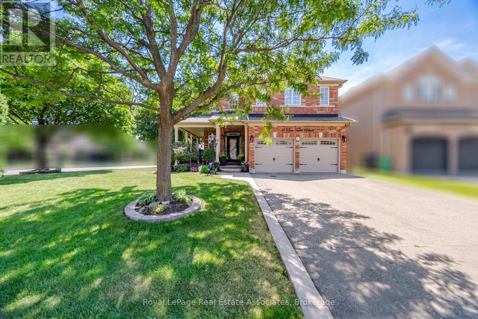 2 Olde Town Road, Brampton, Ontario  L6X 4V3 - Photo 3 - W13760038