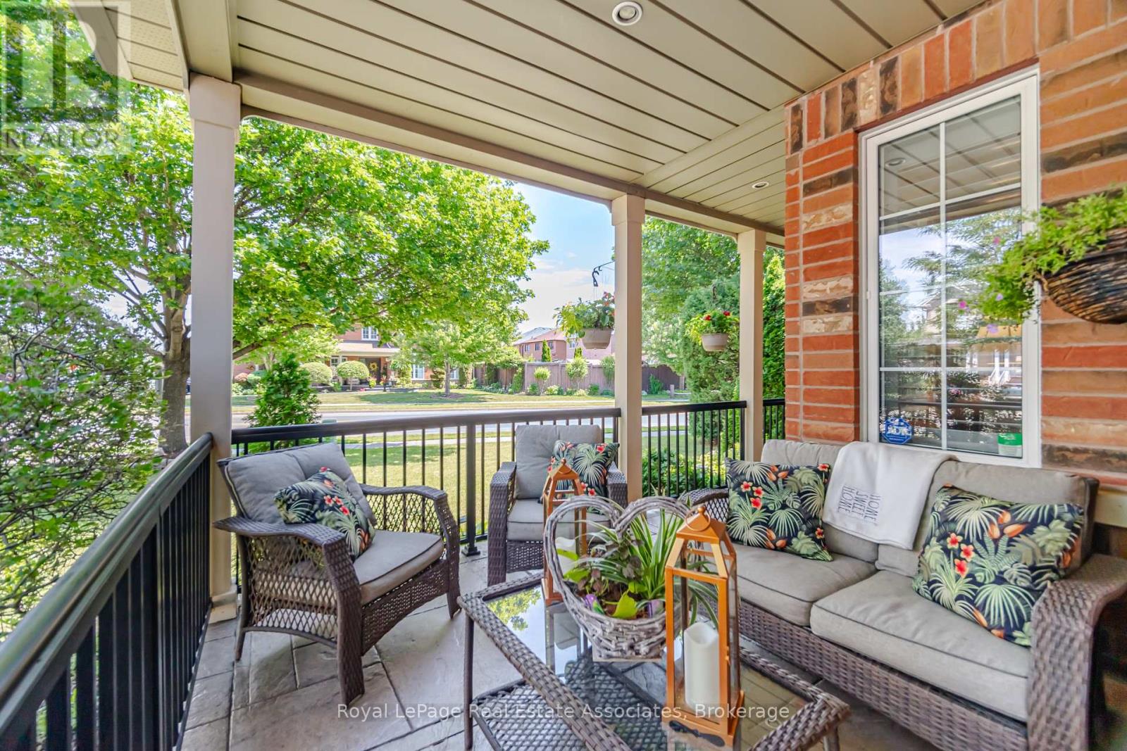 2 Olde Town Road, Brampton, Ontario  L6X 4V3 - Photo 7 - W13760038