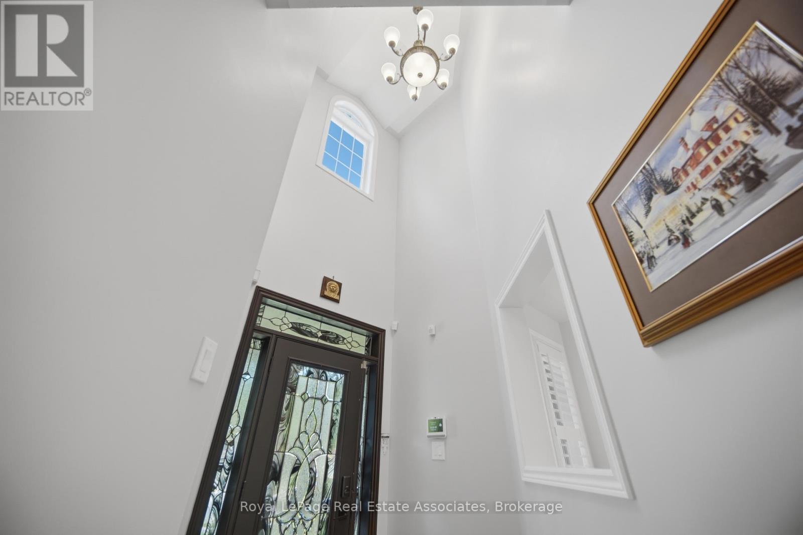 2 Olde Town Road, Brampton, Ontario  L6X 4V3 - Photo 9 - W13760038