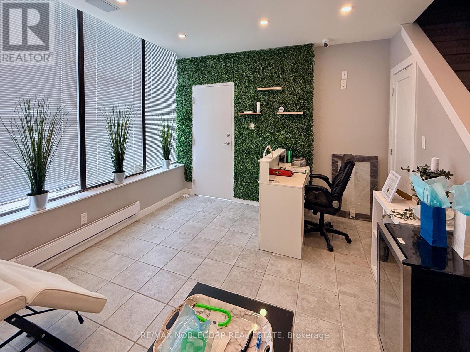 2 - 44 Goodmark Place, Toronto, Ontario  M9W 6N8 - Photo 11 - W13760040