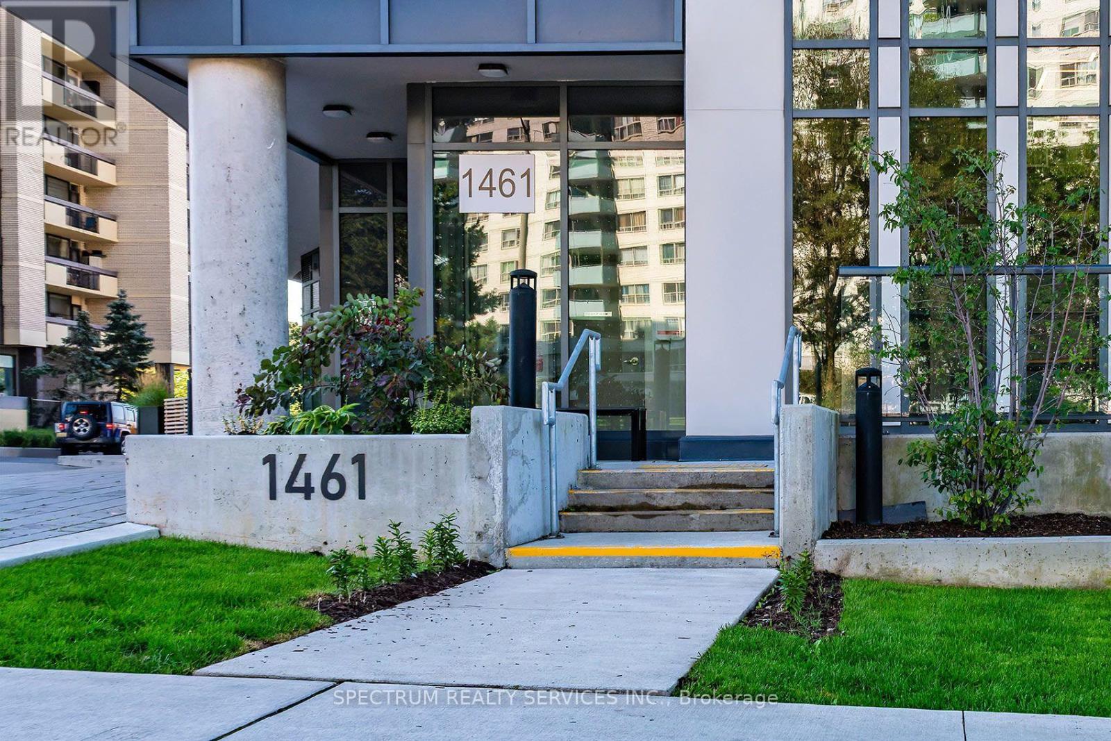 307 - 1461 Lawrence Avenue, Toronto, Ontario  M6L 0A6 - Photo 2 - W13760052
