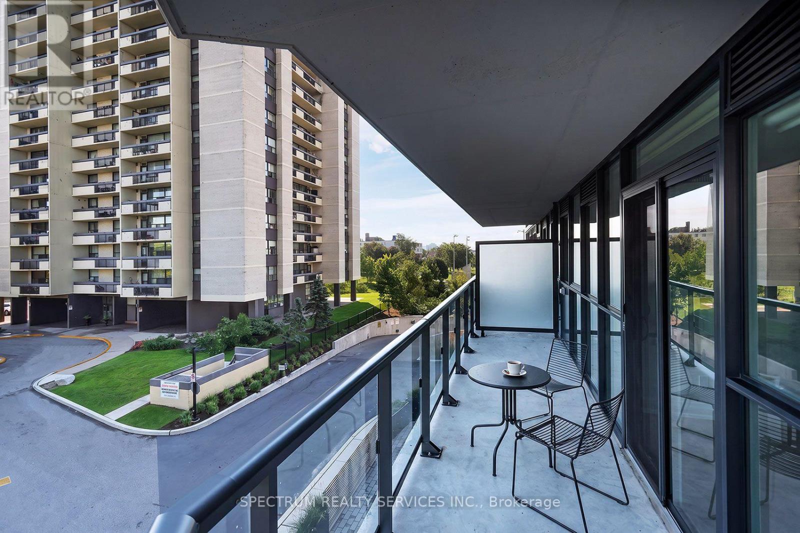 307 - 1461 Lawrence Avenue, Toronto, Ontario  M6L 0A6 - Photo 9 - W13760052