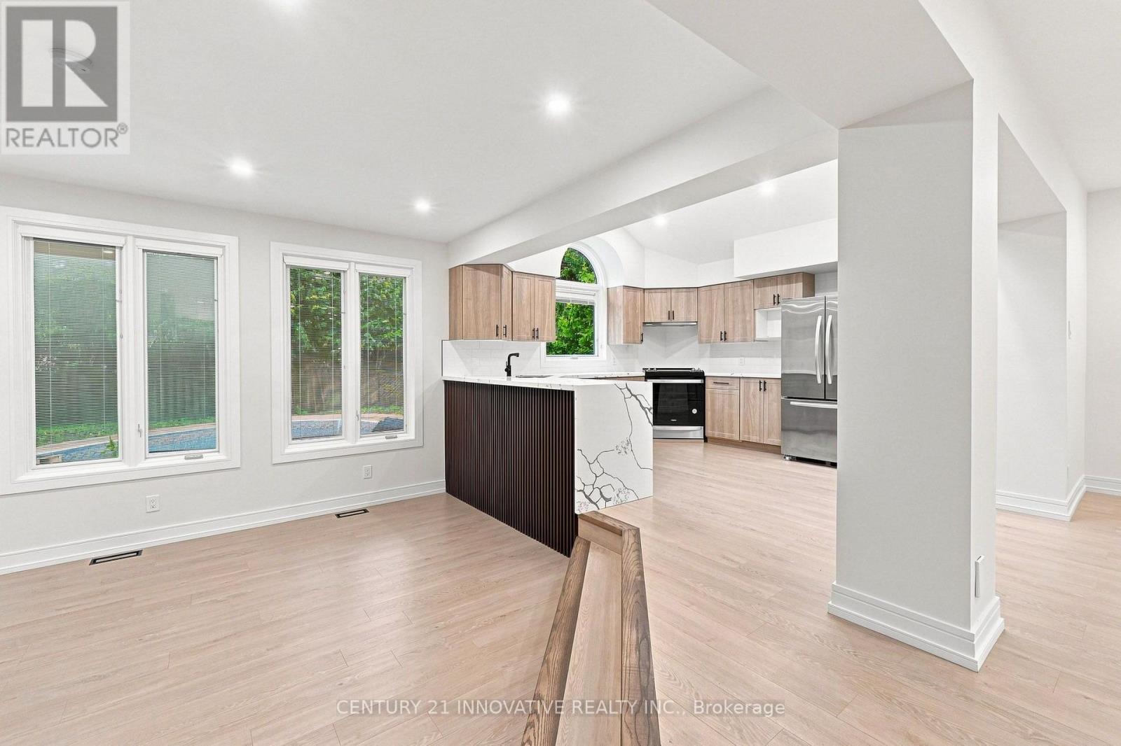 2068 Stewart Crescent, Mississauga, Ontario  L4Y 1C5 - Photo 19 - W13760066