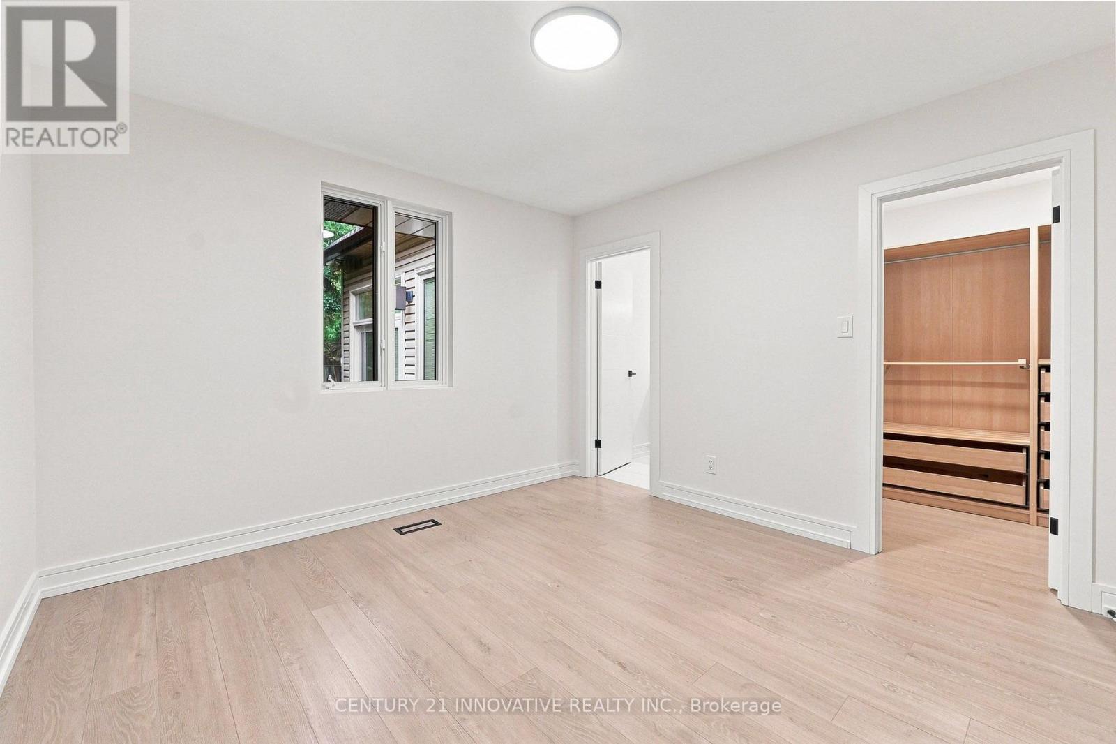 2068 Stewart Crescent, Mississauga, Ontario  L4Y 1C5 - Photo 24 - W13760066