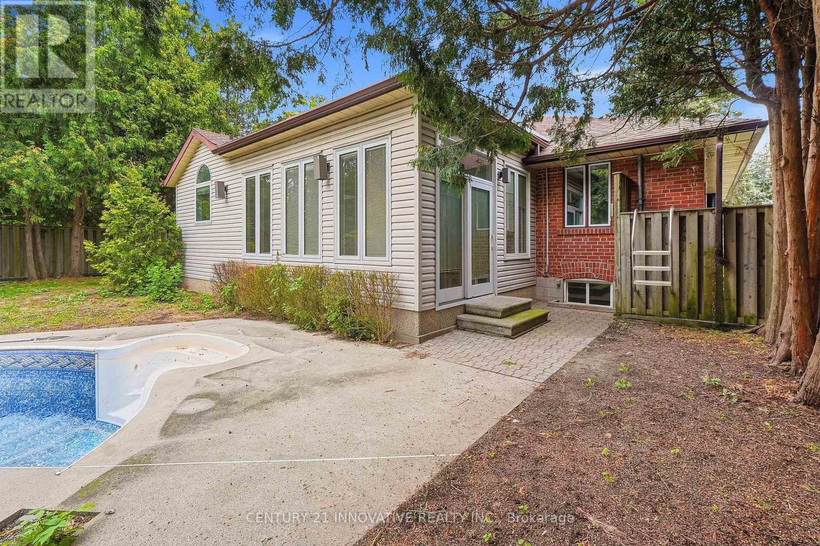 2068 Stewart Crescent, Mississauga, Ontario  L4Y 1C5 - Photo 48 - W13760066