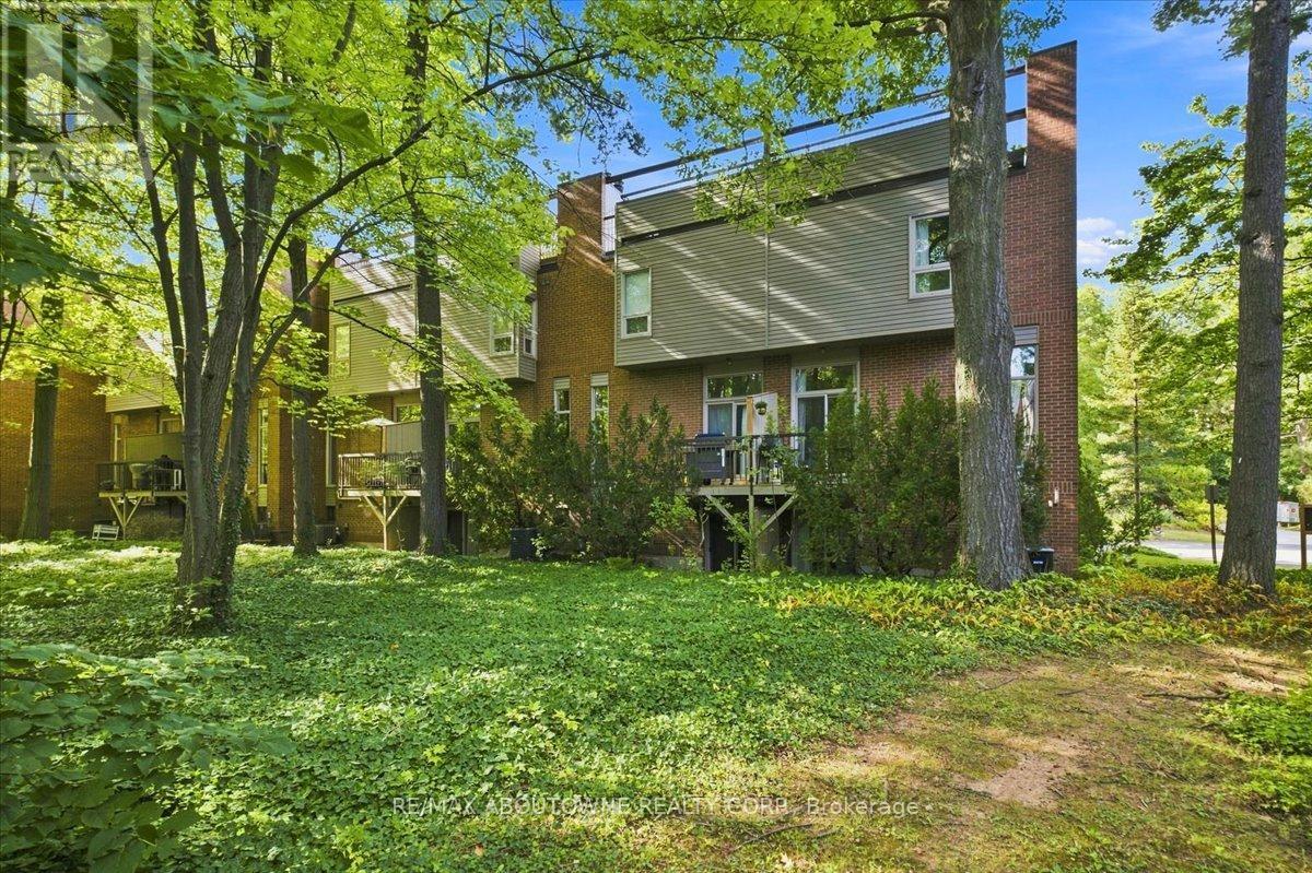 13 - 1250 Marlborough Court, Oakville, Ontario  L6H 2W7 - Photo 38 - W13760102