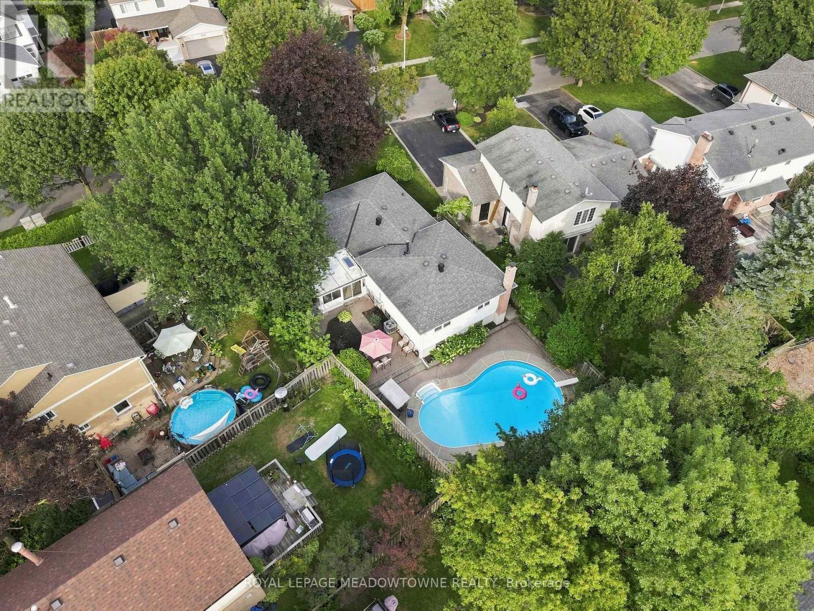 621 Moorelands Crescent, Milton, Ontario  L9T 4B3 - Photo 43 - W13760130
