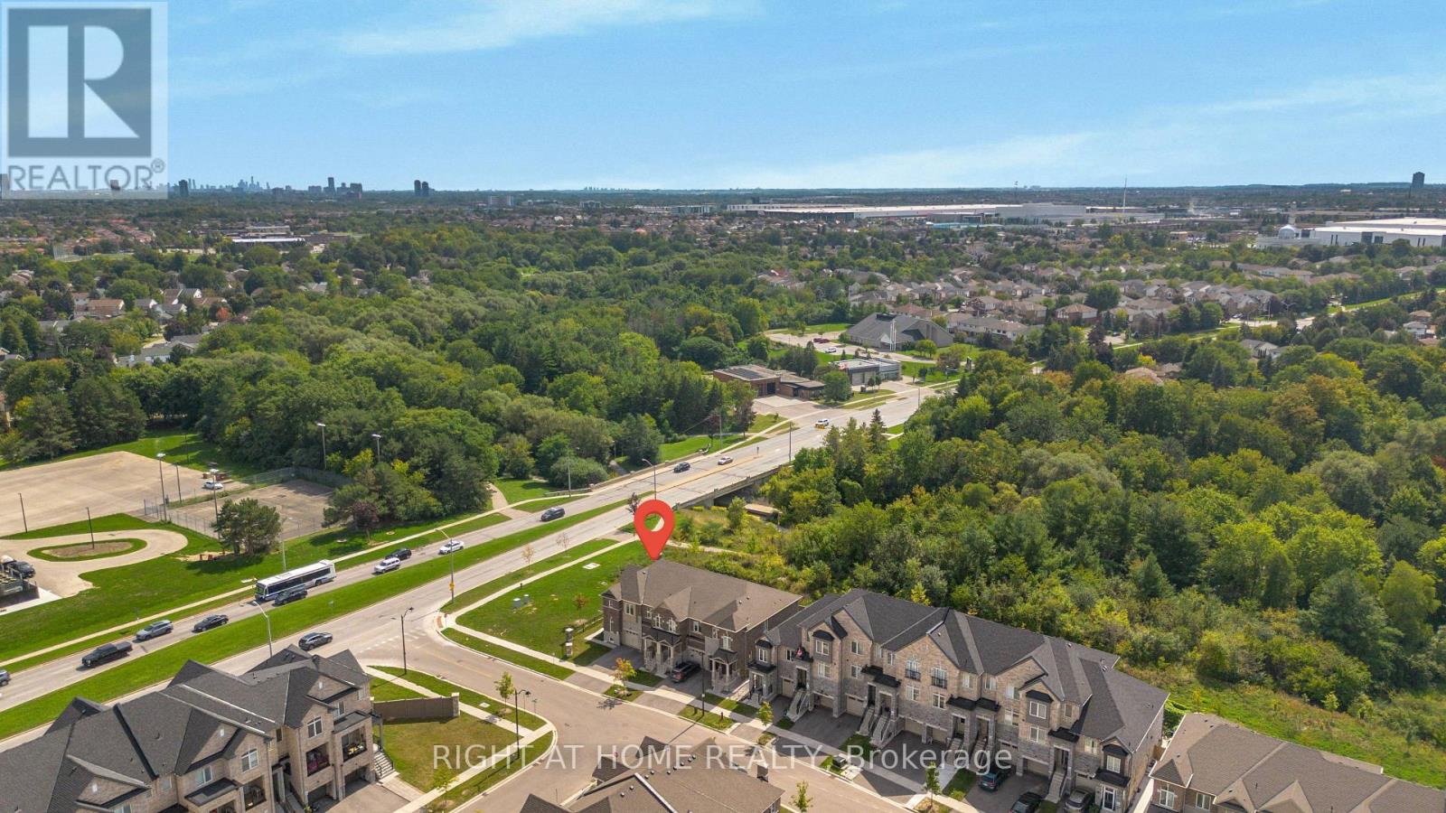 6 Savino Drive, Brampton, Ontario  L6Z 0J5 - Photo 4 - W13760132