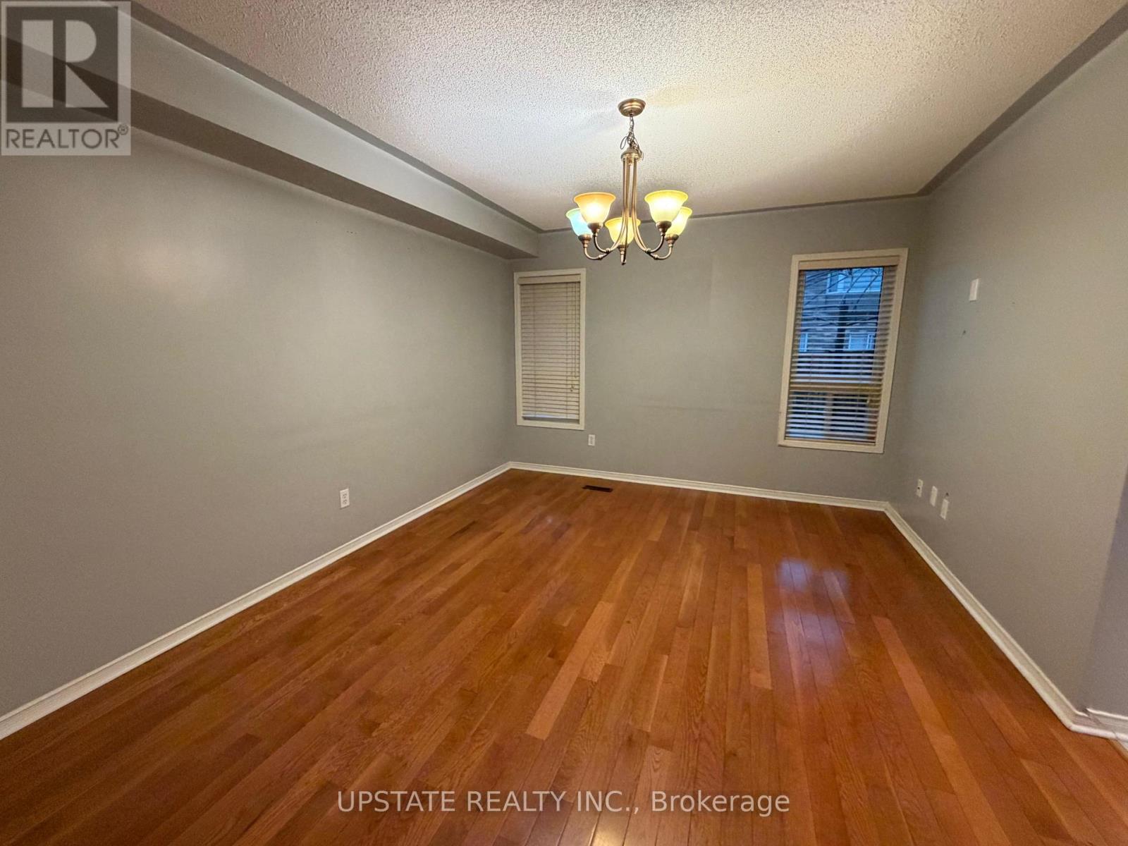 56 Luella Crescent, Brampton, Ontario  L7A 3H7 - Photo 2 - W13760144