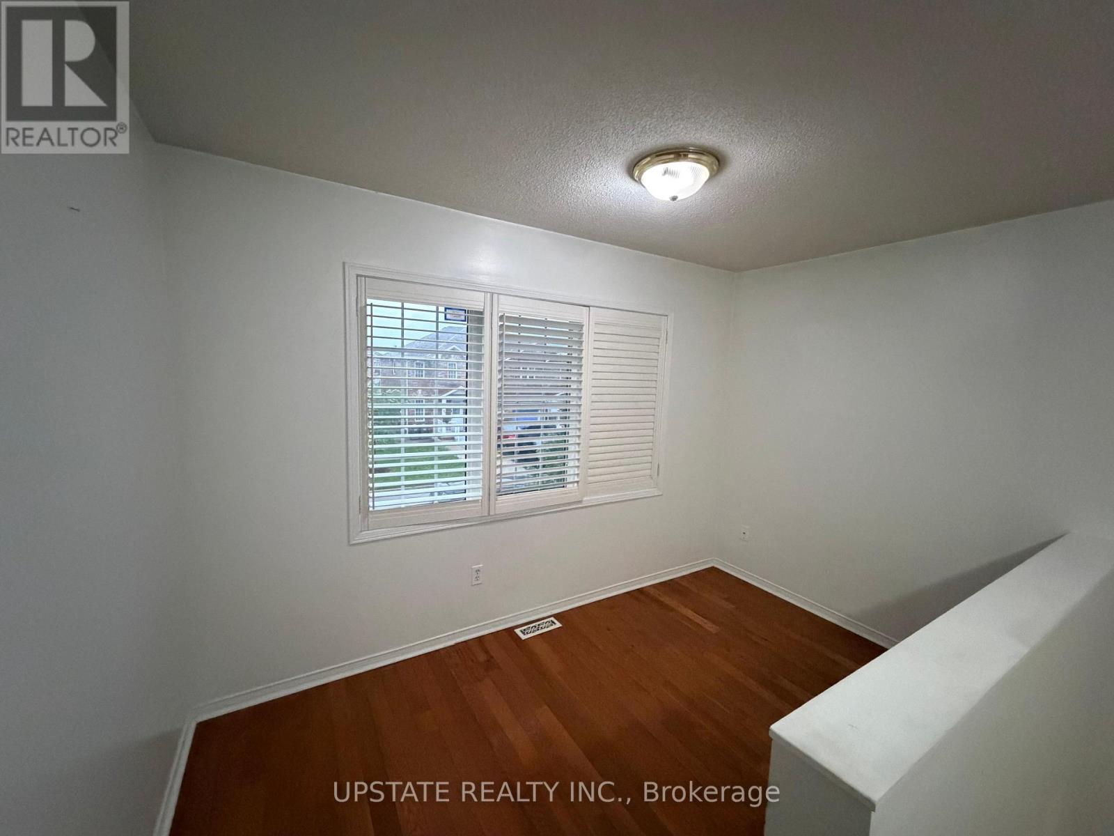 56 Luella Crescent, Brampton, Ontario  L7A 3H7 - Photo 8 - W13760144