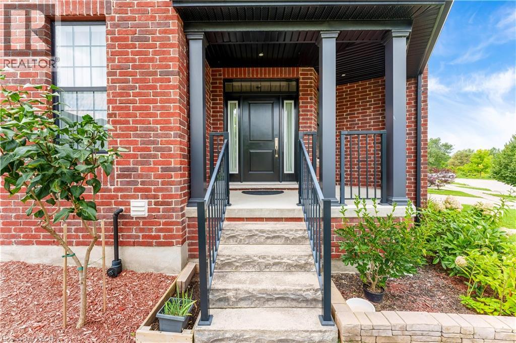 14 Marianne Dorn Trail, Kitchener, Ontario  N2R 0H4 - Photo 2 - 40859210