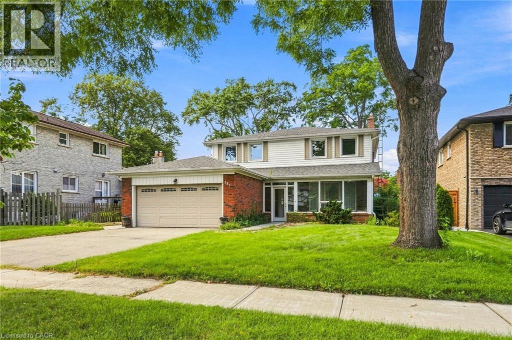 381 Clarksville Court, Mississauga, Ontario  L5A 1G7 - Photo 2 - 40859900