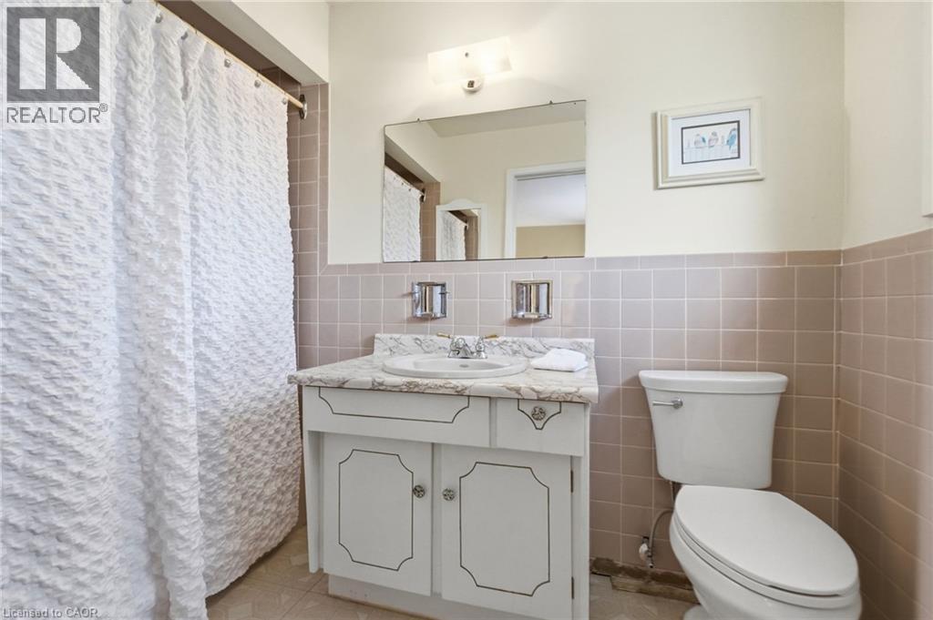 381 Clarksville Court, Mississauga, Ontario  L5A 1G7 - Photo 17 - 40859900