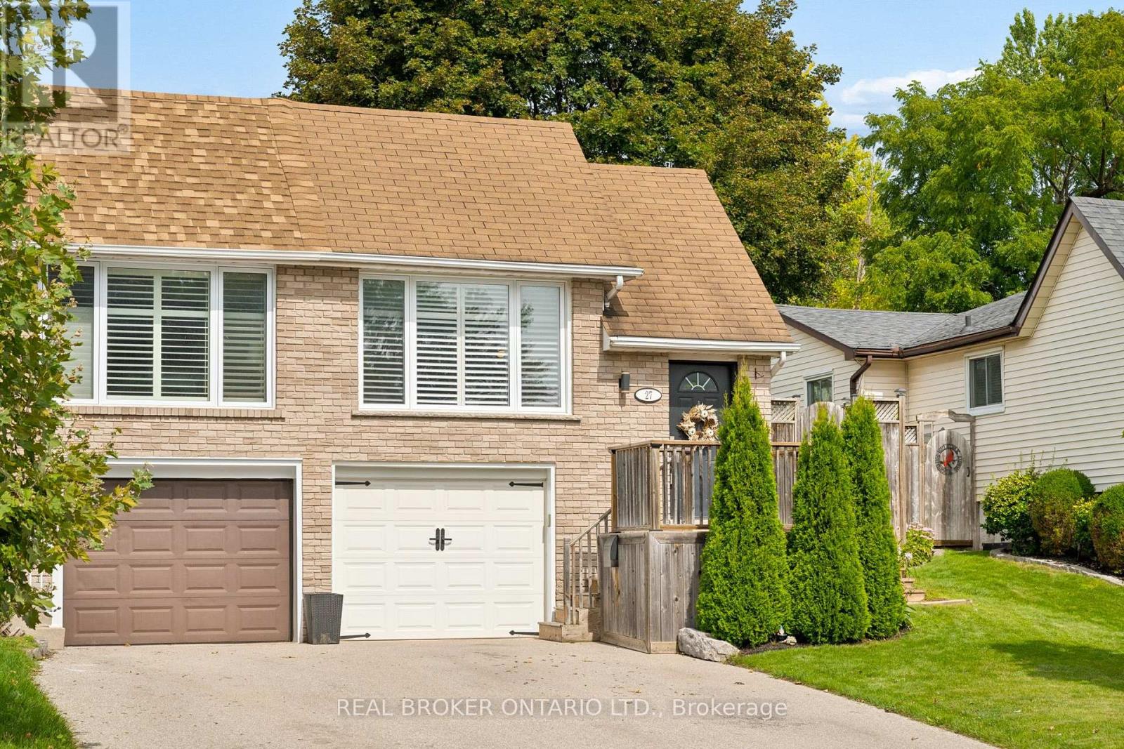 27 Nickolas Crescent, Cambridge, Ontario  N3C 3L7 - Photo 2 - X13760044