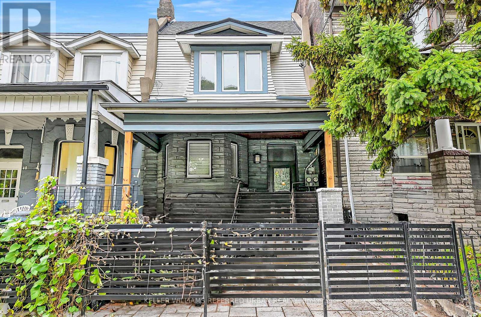 B - 48 LANSDOWNE AVENUE, Toronto, Ontario