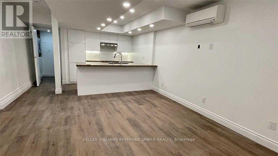 B - 48 Lansdowne Avenue, Toronto, Ontario  M6K 2V8 - Photo 6 - W13757492