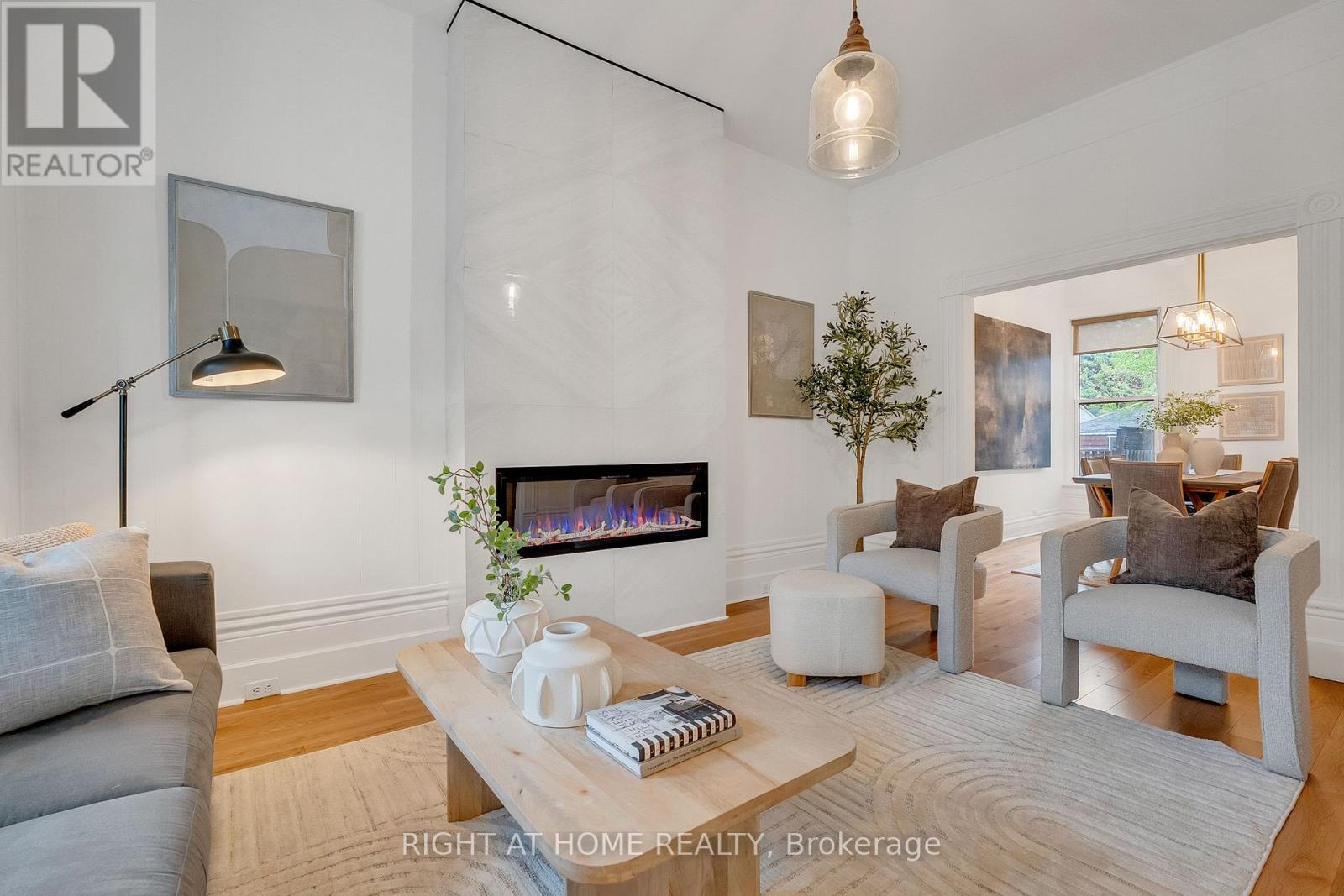 118 Lansdowne Avenue, Toronto, Ontario  M6K 2V9 - Photo 9 - W13759834