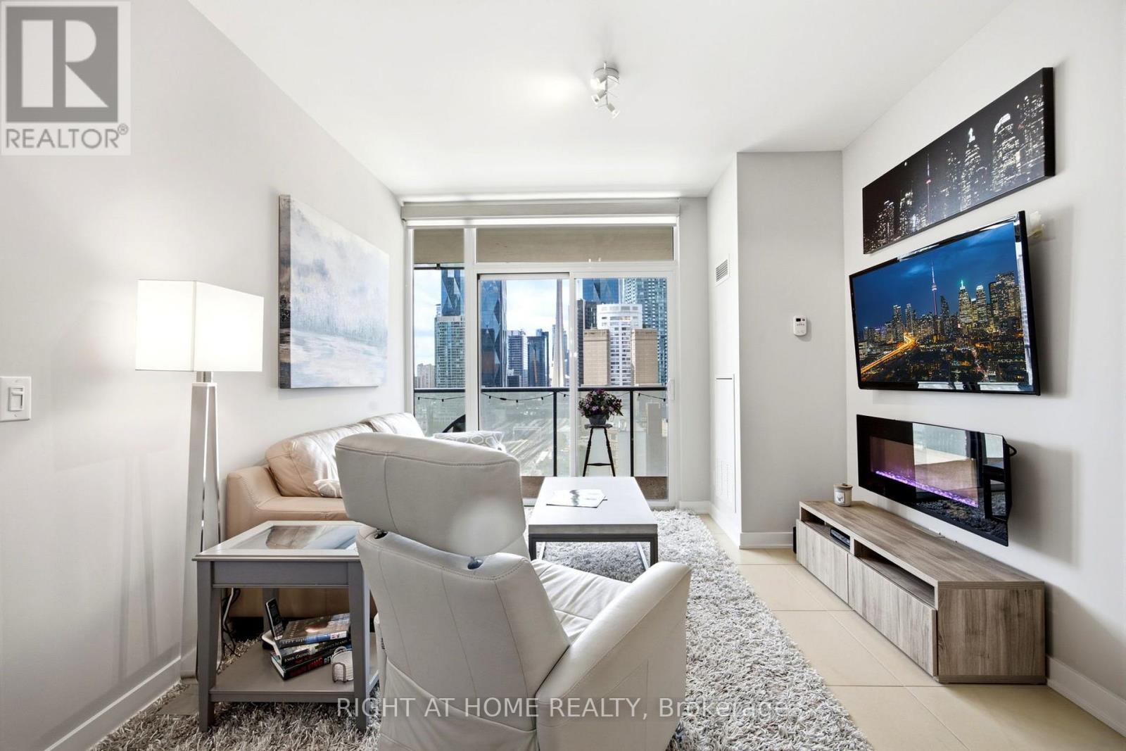 1801 - 1 Market Street, Toronto, Ontario  M5E 0A2 - Photo 8 - C13735212