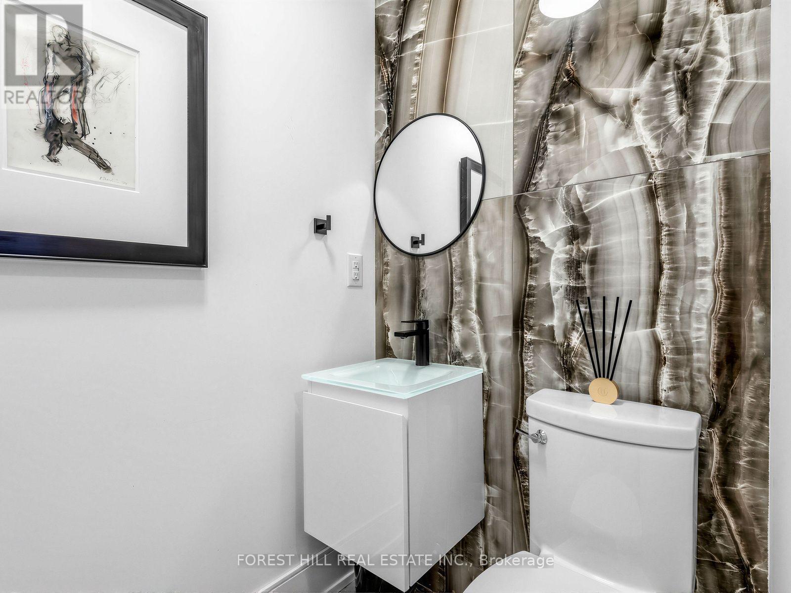 353 Dupont Street, Toronto, Ontario  M5R 1V9 - Photo 12 - C13759838