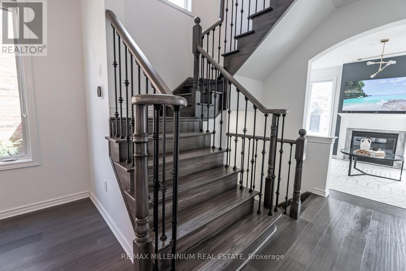 107 Horsedreamer Lane, Whitchurch-Stouffville, Ontario  L4A 0K8 - Photo 43 - N13757048