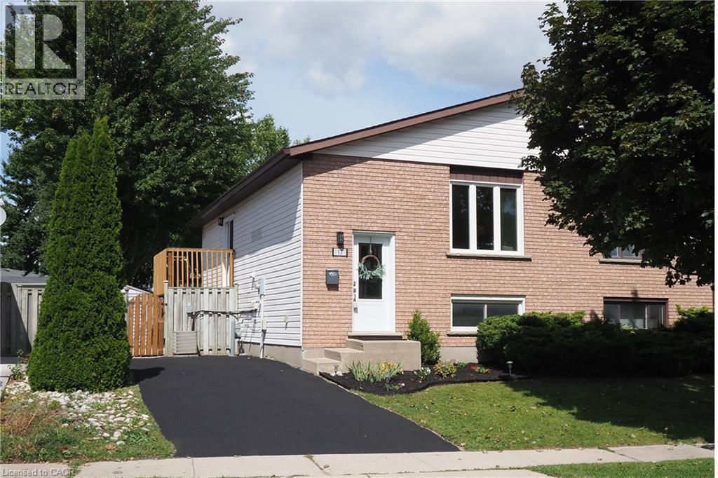 17 Dyer Court, Cambridge, Ontario  N3C 4B8 - Photo 1 - 40861478