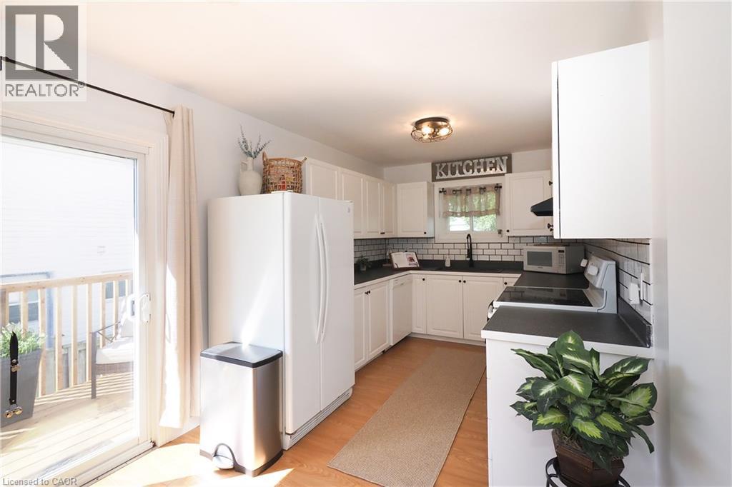 17 Dyer Court, Cambridge, Ontario  N3C 4B8 - Photo 15 - 40861478