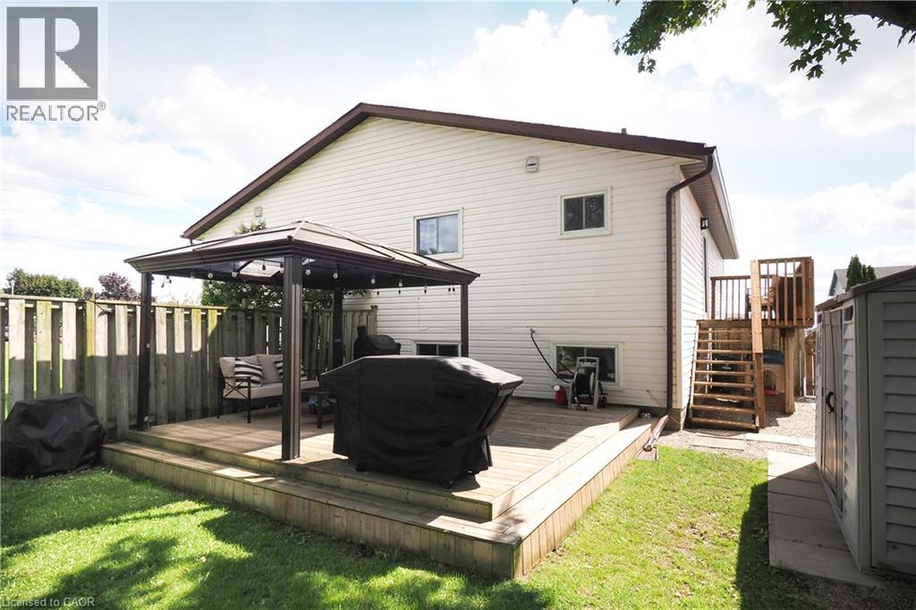 17 Dyer Court, Cambridge, Ontario  N3C 4B8 - Photo 33 - 40861478