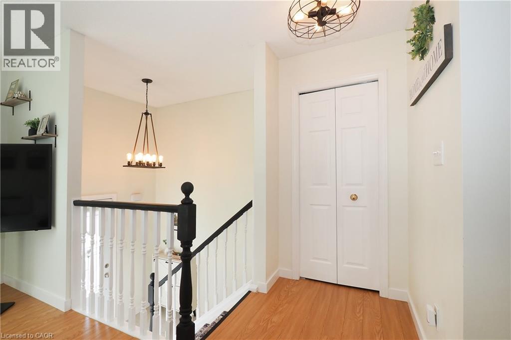 17 Dyer Court, Cambridge, Ontario  N3C 4B8 - Photo 5 - 40861478